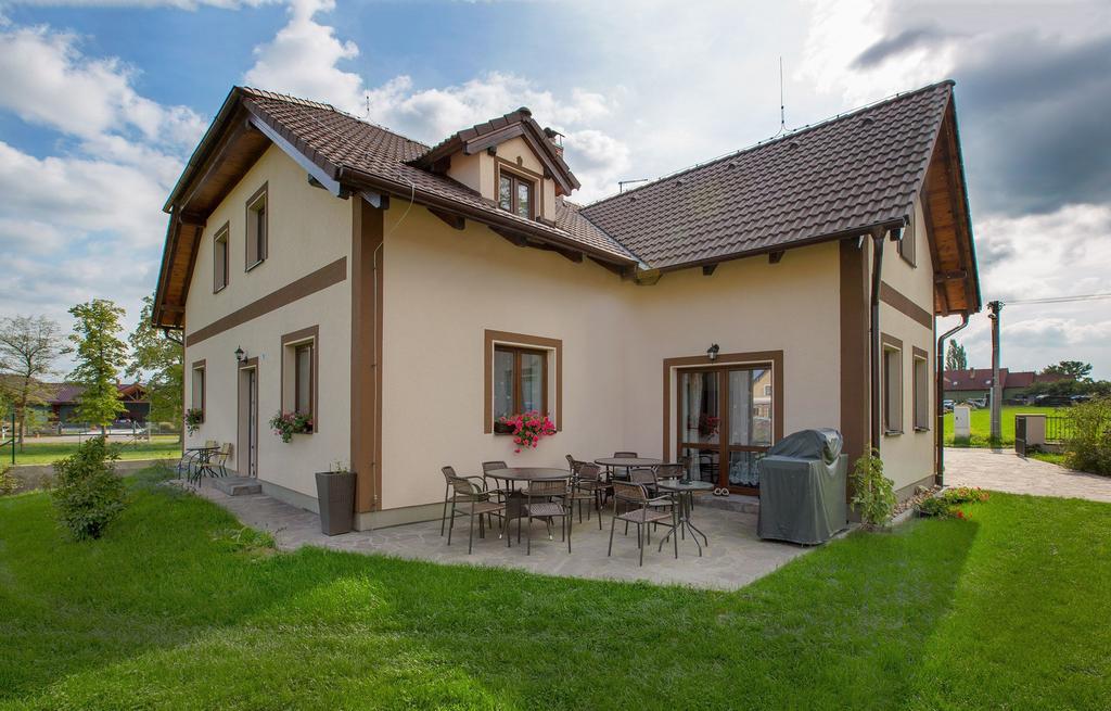 Penzion Domanin Trebon Exterior photo